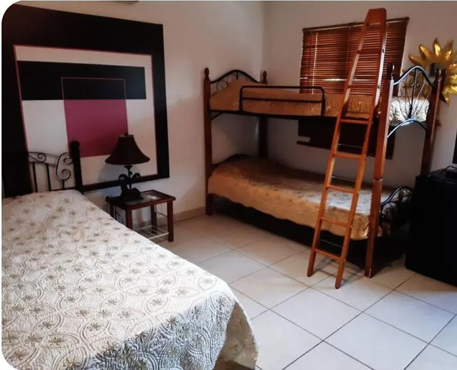 First Day Hostel On Aruba Oranjestad